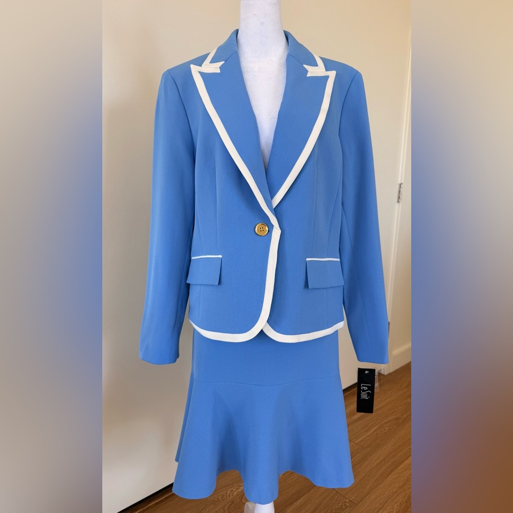 Le Suit Blue and White Blazer and Skirt Set